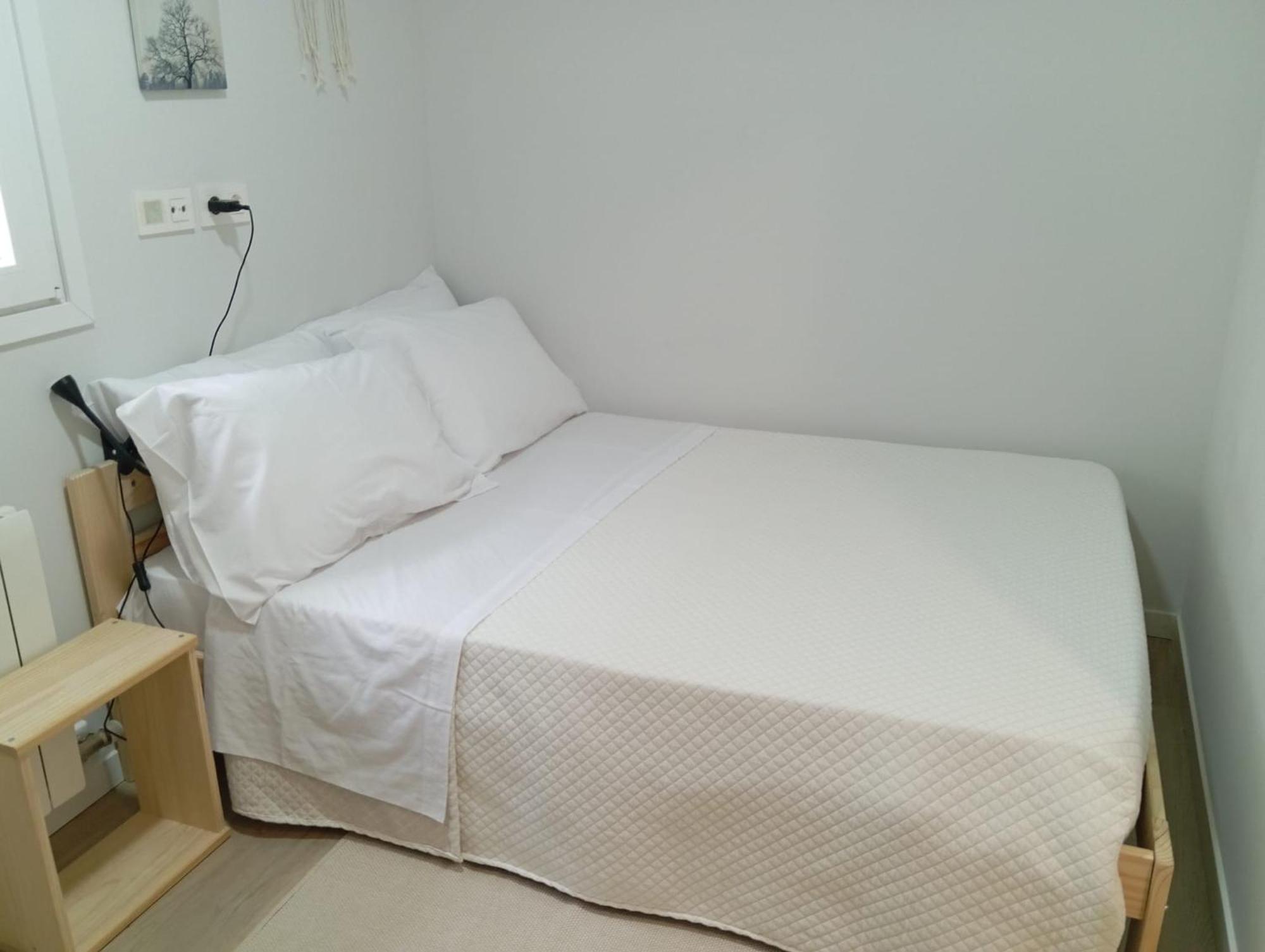 Vut Reyna Beatriz Apartment ซีเกว็นซา ภายนอก รูปภาพ