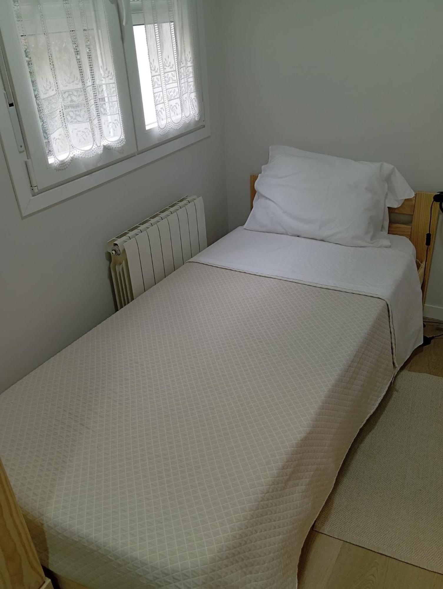 Vut Reyna Beatriz Apartment ซีเกว็นซา ภายนอก รูปภาพ